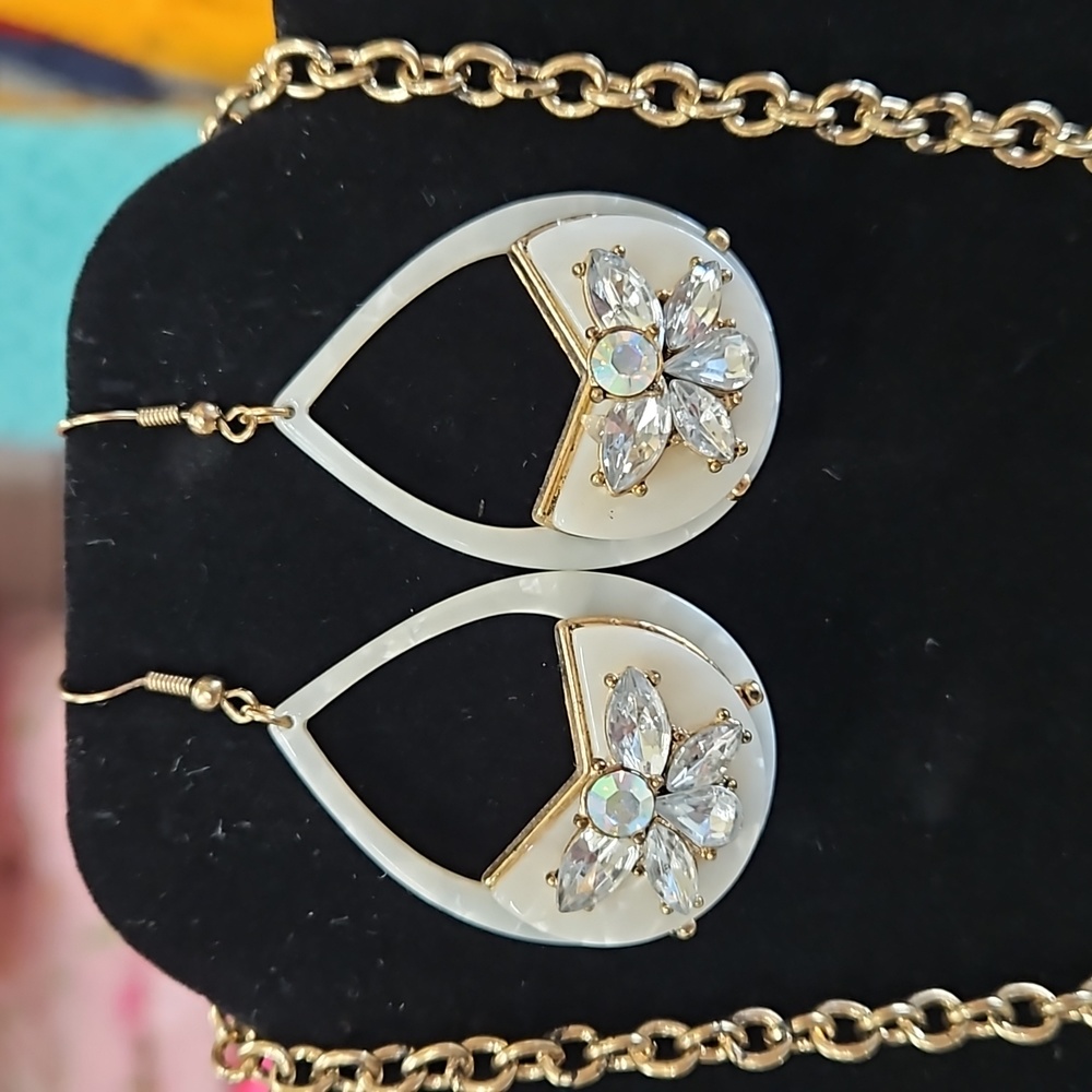Necklace set - Picture 3 of 5